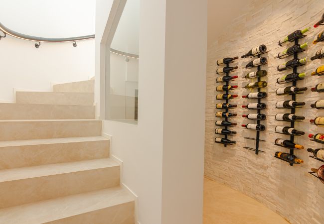 Villa i Marbella - Absolute high end villa with pool & Jacuzzi*