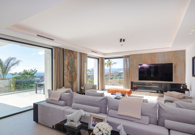 Villa i Marbella - Absolute high end villa with pool & Jacuzzi*