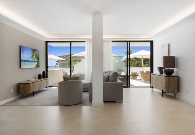 Villa i Marbella - 20600 - Luxurious Beachside Villa with Jacuzzi!