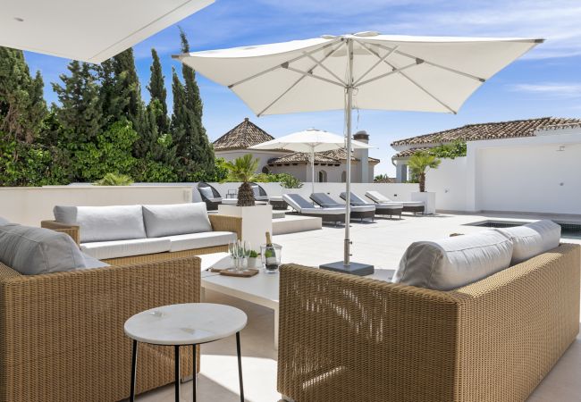 Villa i Marbella - 20600 - Luxurious Beachside Villa with Jacuzzi!