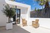 Villa i Marbella - 20600 - Luxurious Beachside Villa with Jacuzzi!