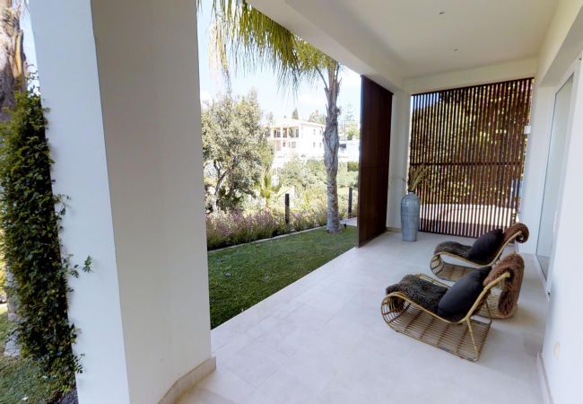 Villa i Marbella - 24550-EXQUISITE VILLA NEAR BEACH - HEATED POOL