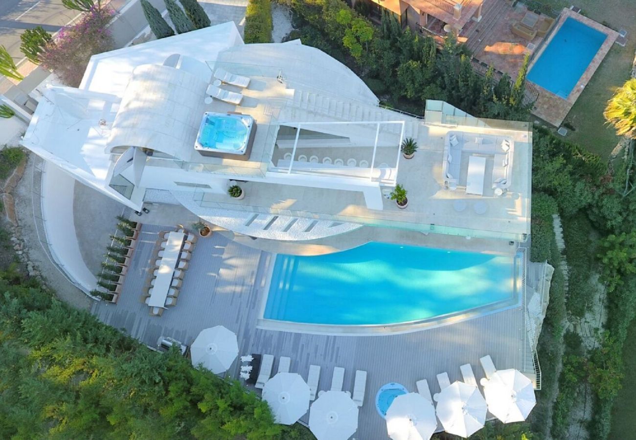 Villa i Marbella - Luxury Villa with Panoramic Views - Puerto Banus