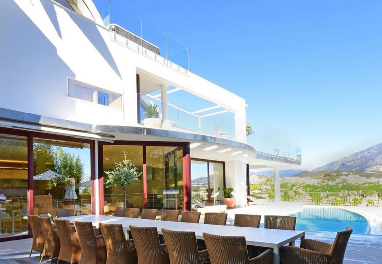 Villa i Marbella - Luxury Villa with Panoramic Views - Puerto Banus