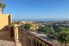 Lejlighed i Benahavís - 3-Bedroom Apartment with Sea & Mountain Views