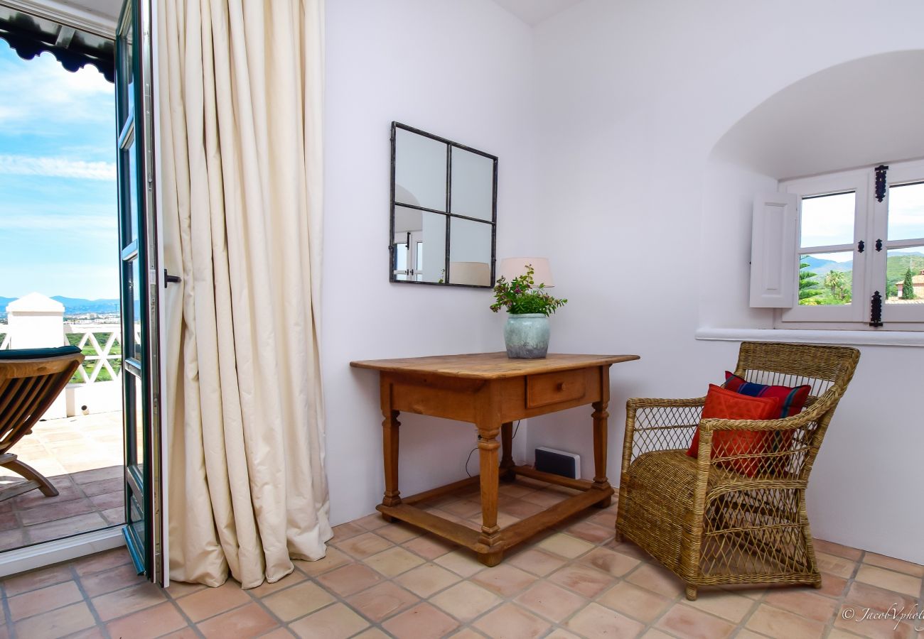 Villa i Marbella - A Real Oasis in  Colonial style