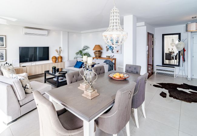 Lejlighed i Estepona - CP - Modern Beachside Apartment in Estepona