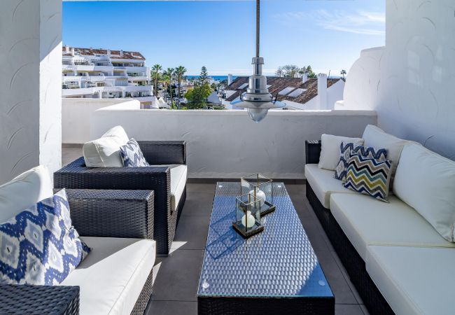 Lejlighed i Nueva andalucia - ELD1-Stunning 2 Bedroom Penthouse in Puerto Banus