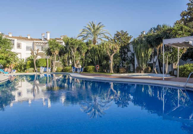 Lejlighed i Estepona - HB - Comfortable Beachfront Holiday Apartment