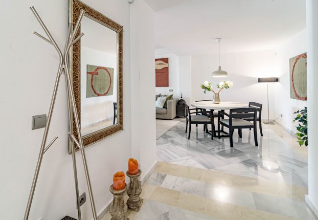 Lejlighed i Nueva andalucia - FA - Fabulous Apartment with in and outdoor Pool