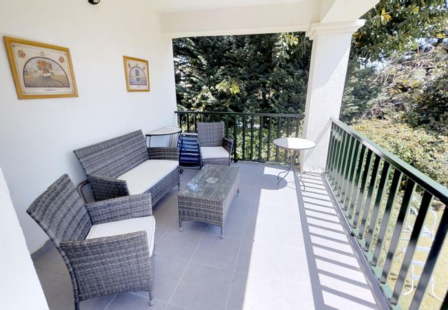 Lejlighed i San Pedro de Alcántara - Modern Gated Apartment near Beach & Puerto Banus