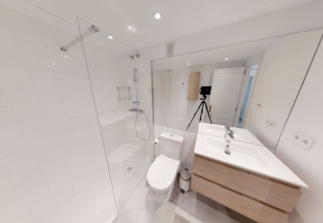 Lejlighed i San Pedro de Alcántara - Modern Gated Apartment near Beach & Puerto Banus