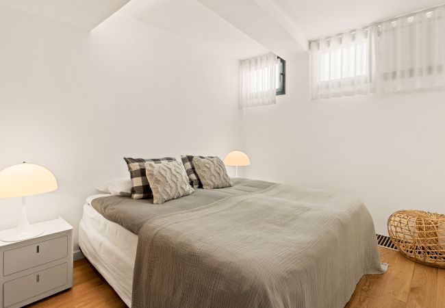 Villa i Marbella - Beachfront Villa with Heated Pool & Spa