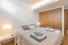 Villa i Marbella - Beachfront Villa with Heated Pool & Spa