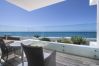 Villa i Marbella - 21220 BREATH TAKING FRONT LINE BEACH VILLA