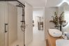 Villa i Marbella - Elegant Villa with sea Views & Pool Marbella