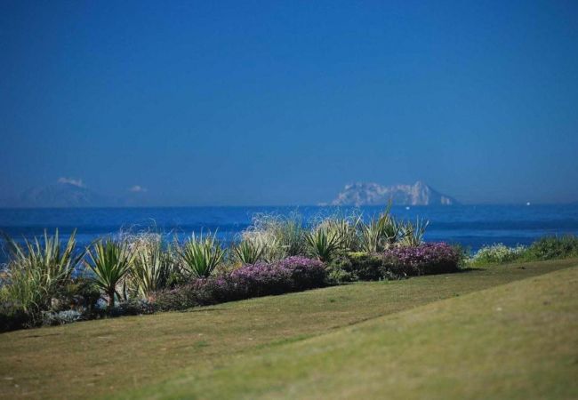 Lejlighed i Estepona - 100 - Beach apartment with Private Pool