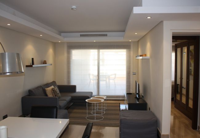 Lejlighed i Estepona - 107 - Two-Bedroom Beach Apartment