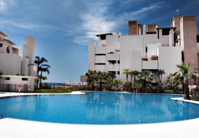 Lejlighed i Estepona - 116 - Penthouse with Private Pool near beach