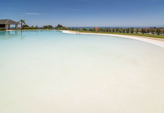 Lejlighed i Estepona - LAE23i- Modern apartment in Luxury urbanisation