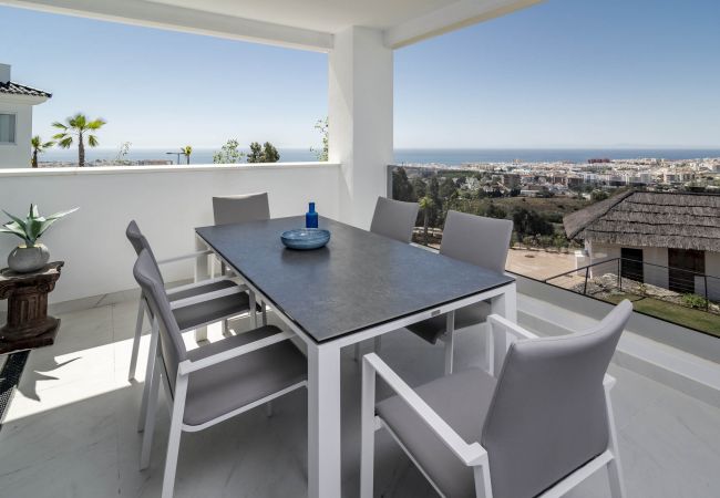Lejlighed i Estepona - LAE23i- Modern apartment in Luxury urbanisation
