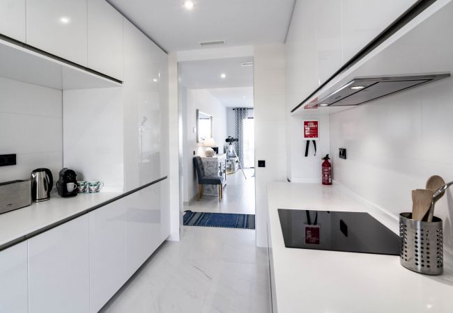 Lejlighed i Estepona - LAE23i- Modern apartment in Luxury urbanisation