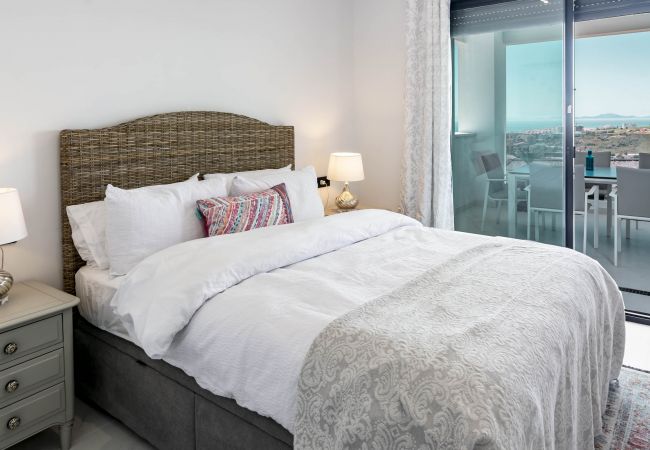 Lejlighed i Estepona - LAE23i- Modern apartment in Luxury urbanisation