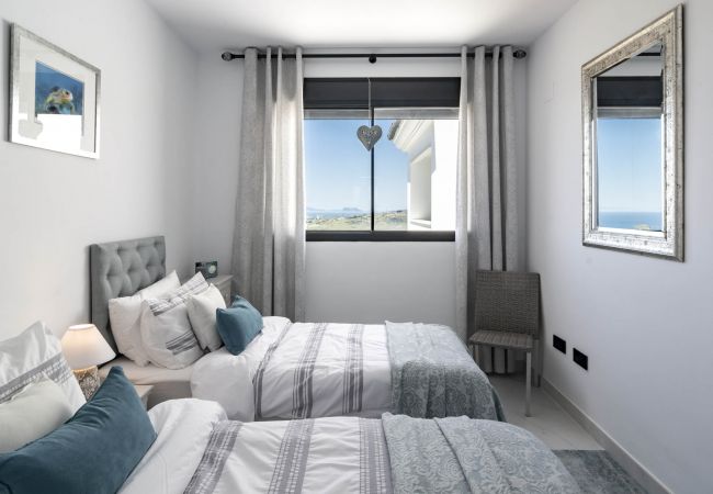 Lejlighed i Estepona - LAE23i- Modern apartment in Luxury urbanisation