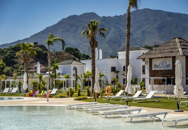 Lejlighed i Estepona - LAE23i- Modern apartment in Luxury urbanisation