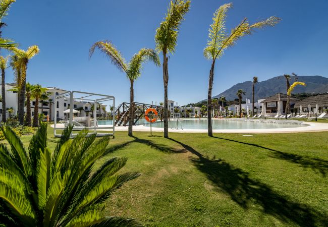 Lejlighed i Estepona - LAE23i- Modern apartment in Luxury urbanisation