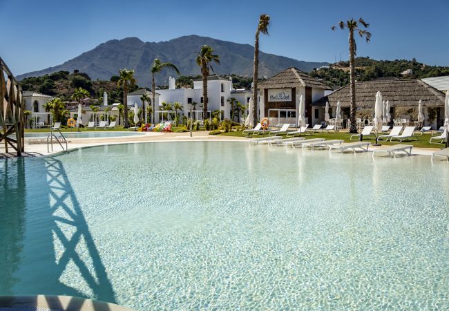 Lejlighed i Estepona - LAE23i- Modern apartment in Luxury urbanisation