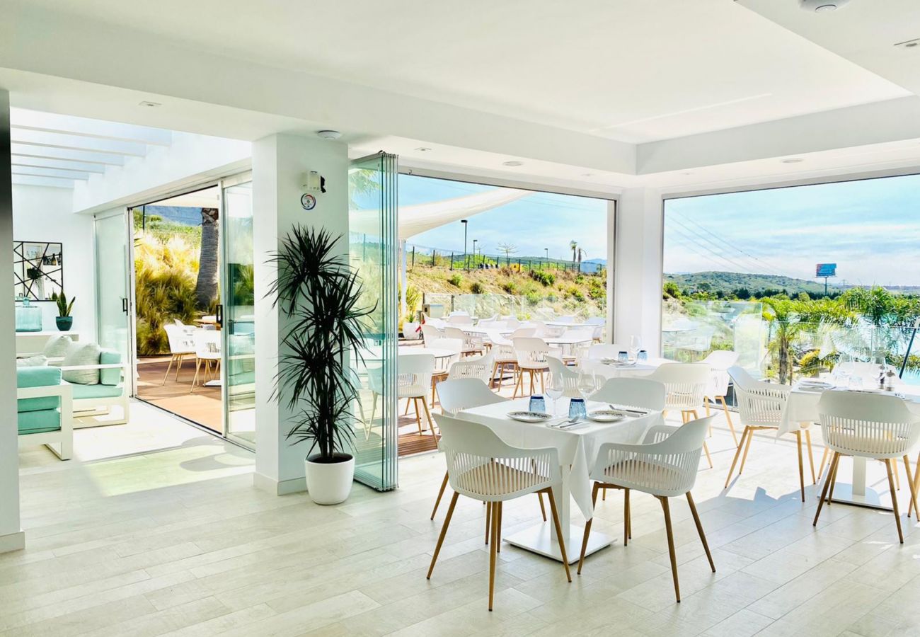 Lejlighed i Casares - 5 PAX Apartment  - Alcazaba Lagoon (401)