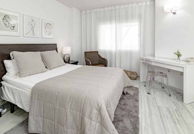 Lejlighed i Puerto Banus - LNM16- Comfortable apartment next to Puerto Banus