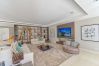 Villa i Marbella - Contemporary & Very Spacious Villa Puerto Banus