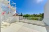Villa i Marbella - Contemporary & Very Spacious Villa Puerto Banus
