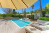 Villa i Marbella - Contemporary & Very Spacious Villa Puerto Banus