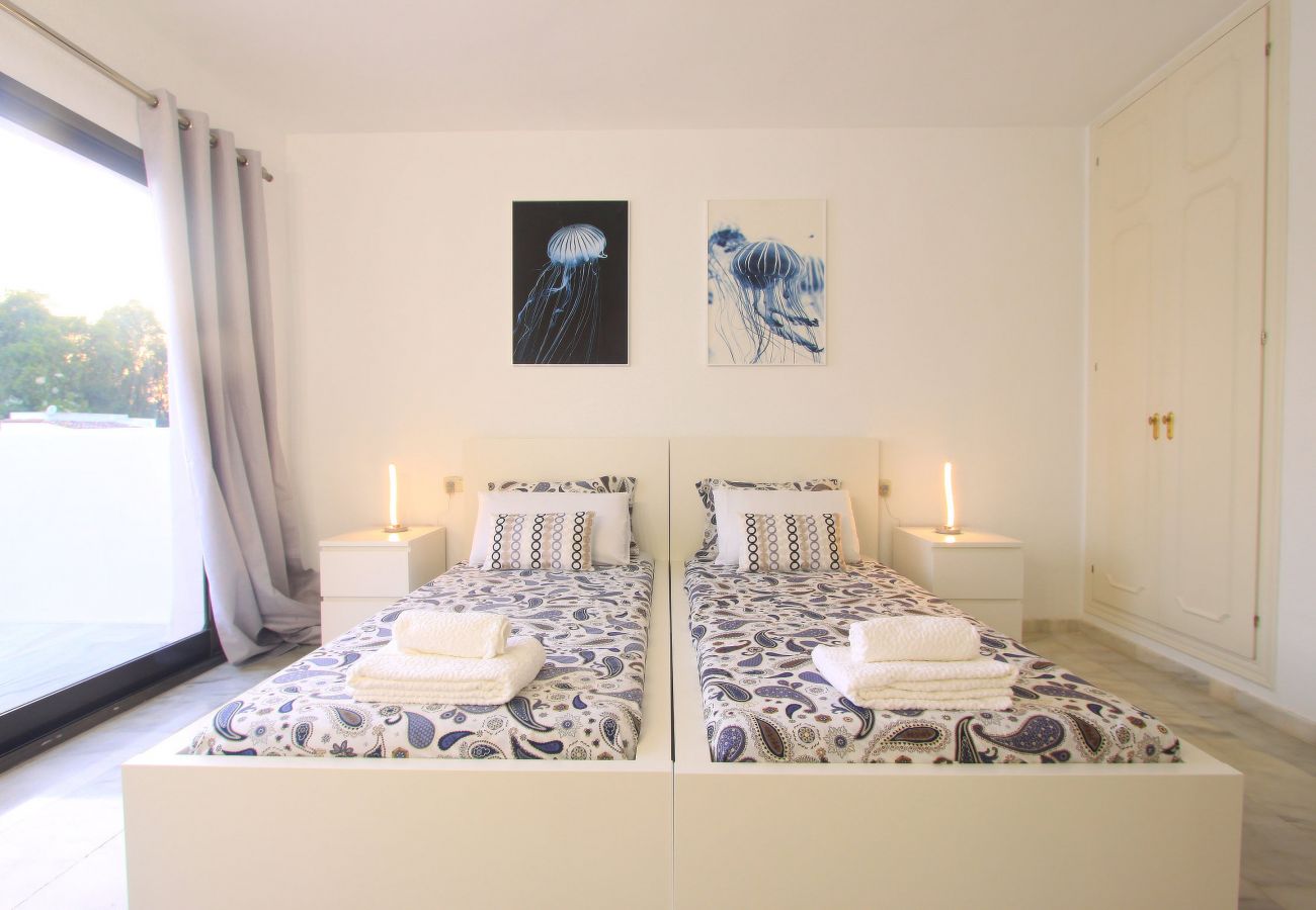 Lejlighed i Marbella - 1080 - GOLDEN BEACH JACUZZI