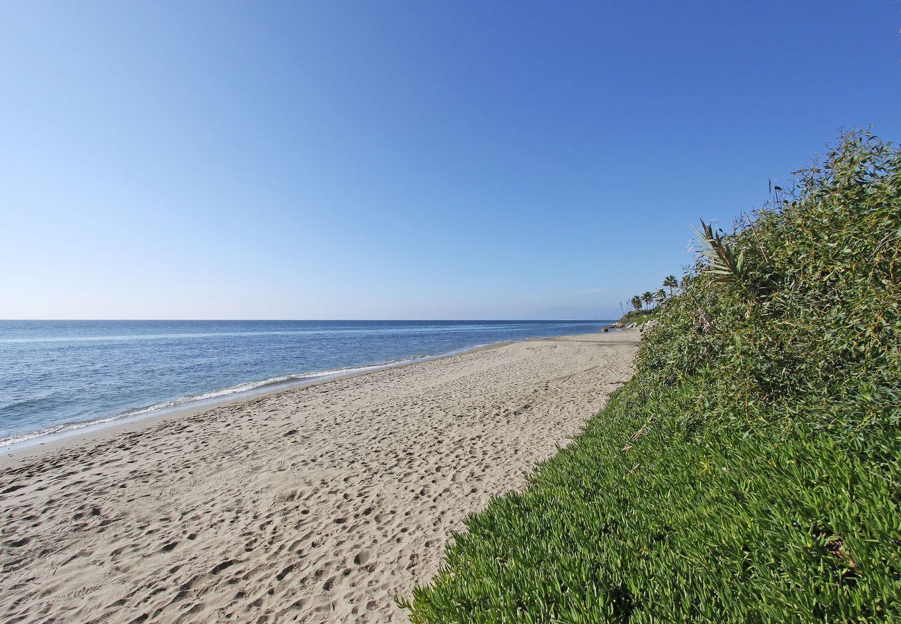 Villa i Marbella - 1100 - BEACH FRONT VILLA