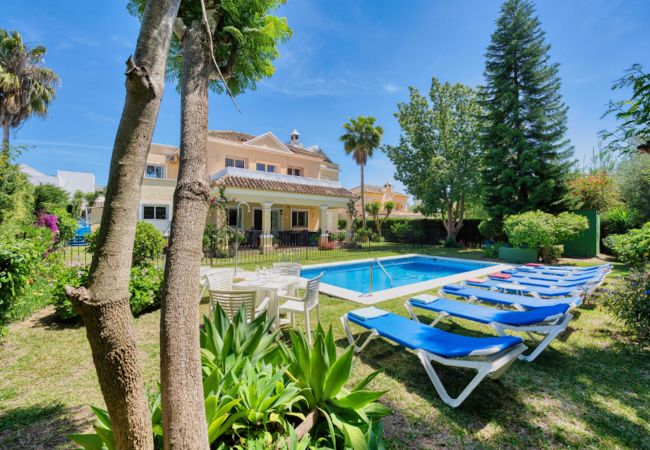 Villa i Estepona - 1106- Bel Air Family Villa