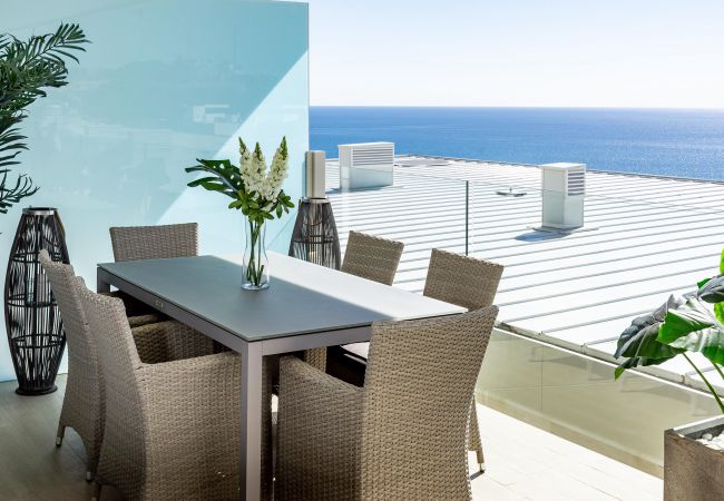 Ferielejlighed i Fuengirola - HIG-  Modern 2 bedroom apartment next to beach
