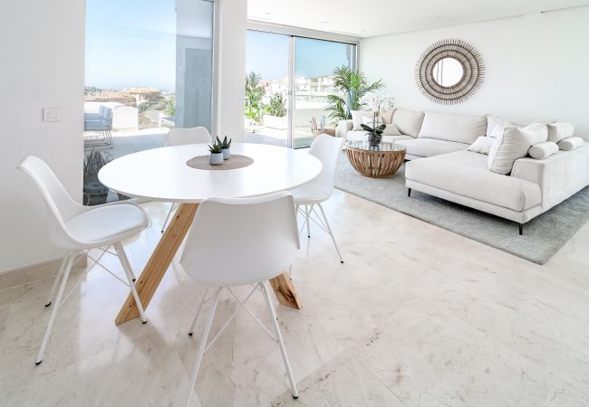 Lejlighed i Nueva andalucia - LMR1-Penthouse with 187m2 terrace and private pool