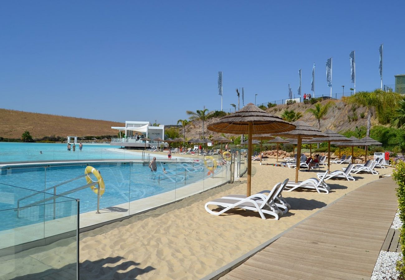 Lejlighed i Casares - Elegant 2-Bedroom Apartment | Alcazaba Lagoon 1112