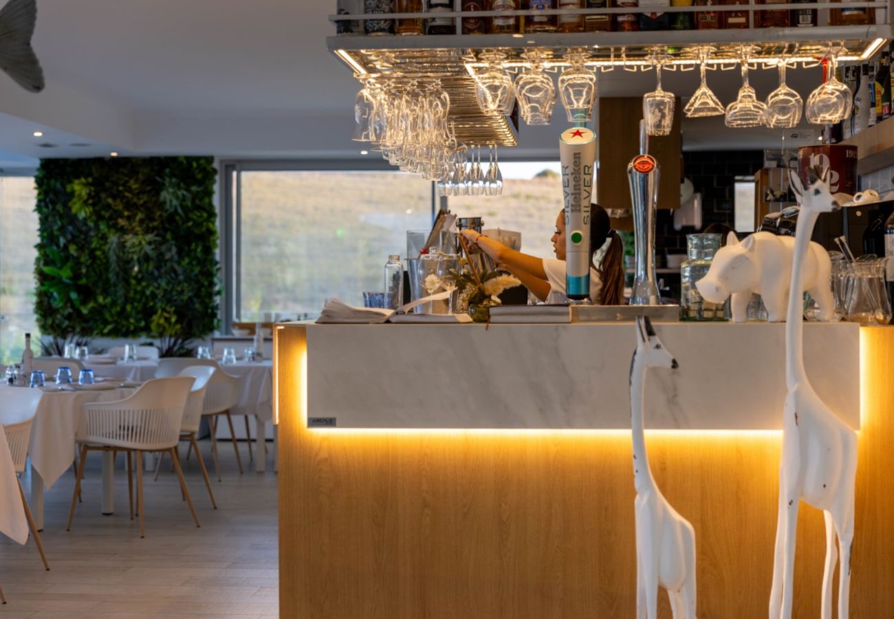Lejlighed i Casares - Elegant 2-Bedroom Apartment | Alcazaba Lagoon 1112