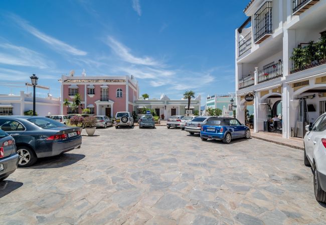 Byhus i Nueva andalucia - AP128- Big townhouse - sunny side of Aloha Pueblo