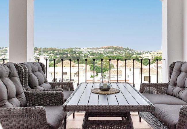 Byhus i Nueva andalucia - AP128- Big townhouse - sunny side of Aloha Pueblo