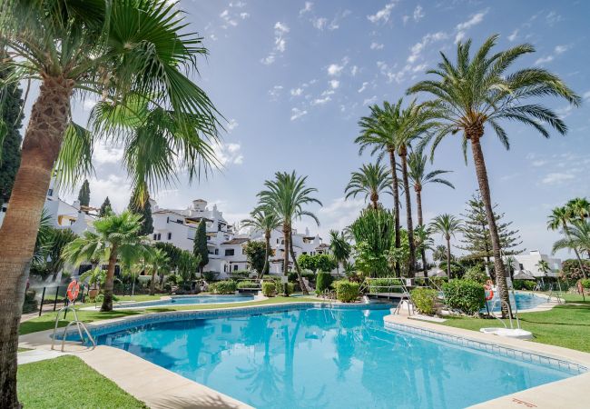 Lejlighed i Nueva andalucia - AB3 - Aldea blanca Marbella by Roomservices