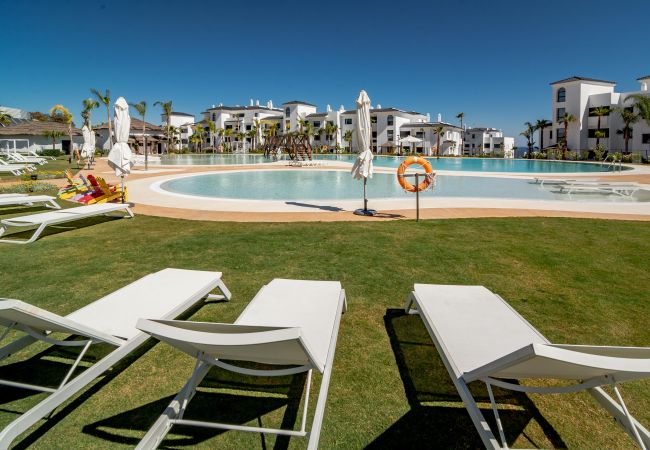 Lejlighed i Estepona - LAE9.1I- Apotel Estepona Hills by roomservices