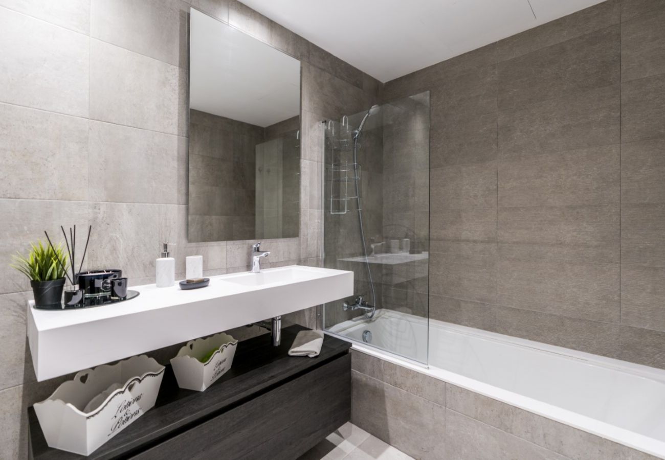 Lejlighed i Casares - Stylish 3-Bed Apartment | Alcazaba Lagoon (1214)