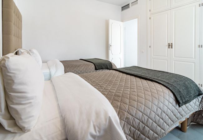 Lejlighed i Nueva andalucia - AB4 - vacation home, Marbella by Roomservices