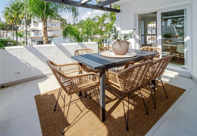 Byhus i Nueva andalucia - LNM39-Luxury flat close to Puerto Banus